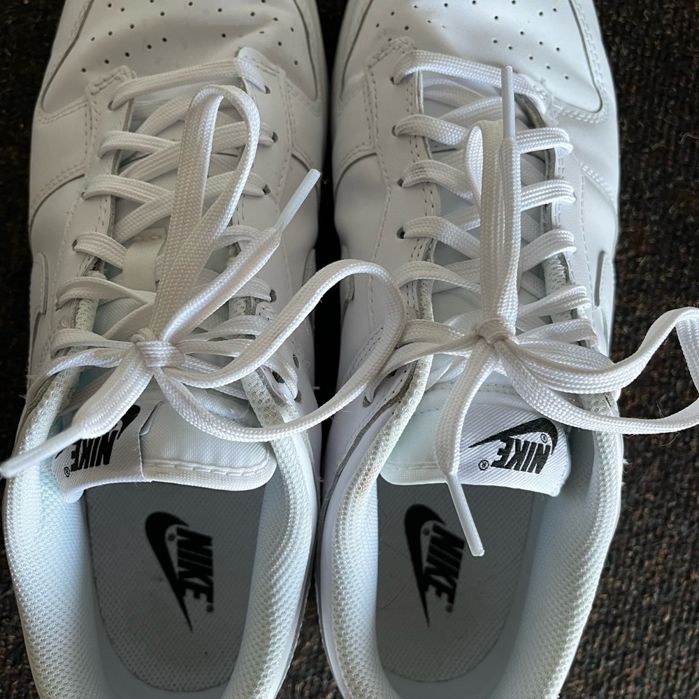 Nike Dunks Triple White